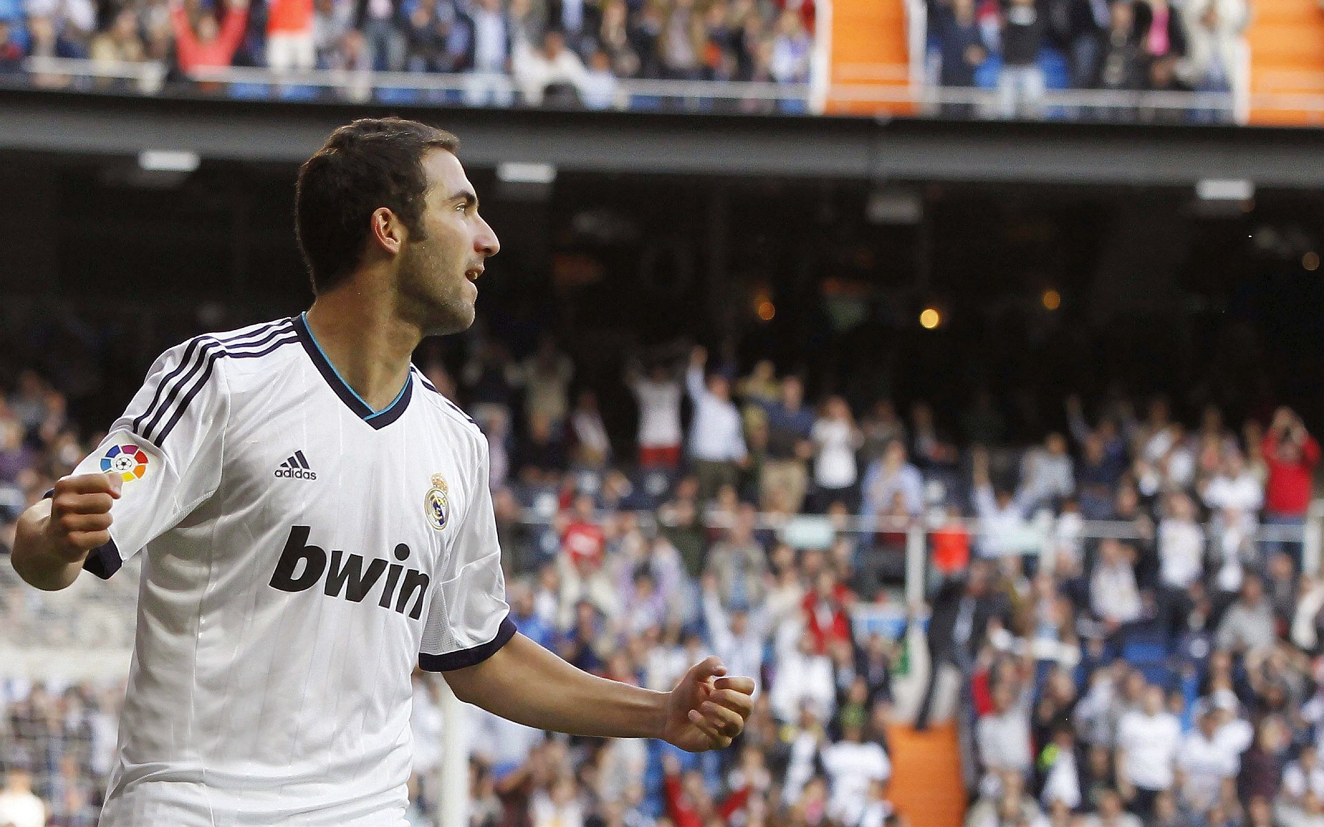 斯堪的纳维亚风暴，安赛龙点燃赛场，丹麦队史诗翻盘印尼